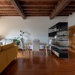 Ciompi Square-Hosted By Sweetstay