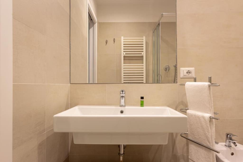 Ciompi Square-hosted By Sweetstay Apartamento