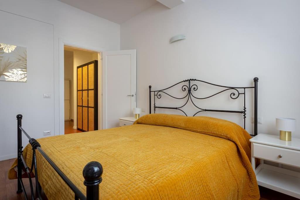 Apartamento Ciompi Square-hosted By Sweetstay *